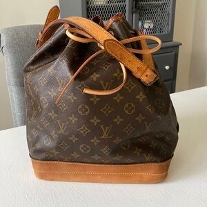 Louis Vuitton Monogram Noe GM Bucket Bag
